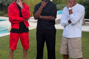 开云体育-太Chill了姆巴佩弟弟晒兄弟俩的度假照：放轻松