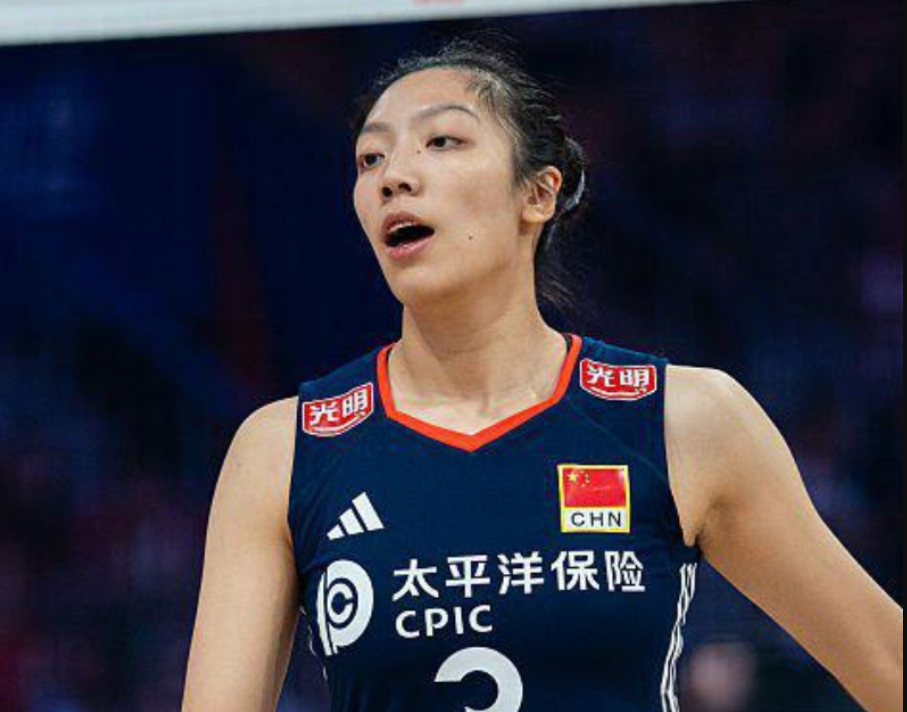 开云在线直播-恭喜！中国女排又一21岁奇兵崛起：两大王牌受限，她替补砍11分