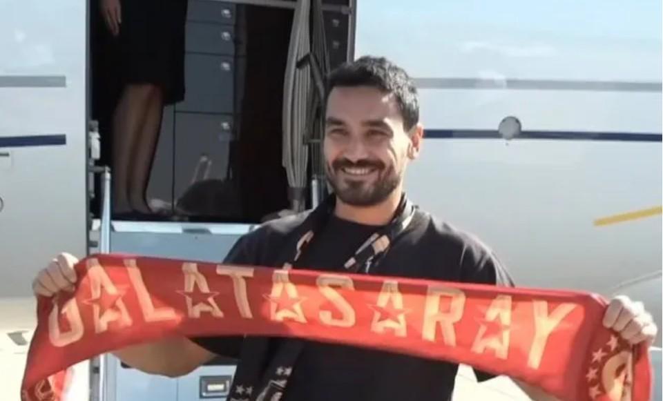 开云下载网址-京多安：穿上加拉塔萨雷球衣一直是我的愿望，没考虑其他报价