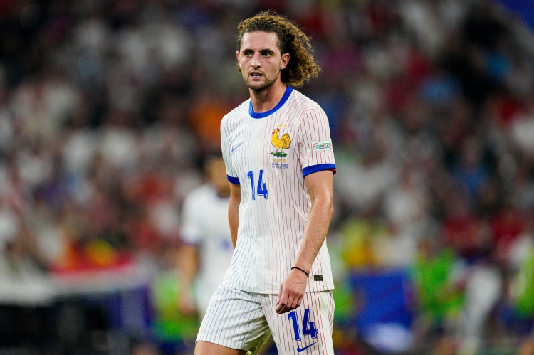 开云官网-记者：拉比奥特今日将首次参加米兰训练，周日可出战博洛尼亚