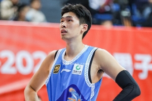 入选国内球员最佳二阵！邹阳：感谢自己一年付出的努力能得到回报